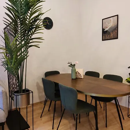 Zen - 2 Bedrooms - Kitchen - Balcony Apartamento